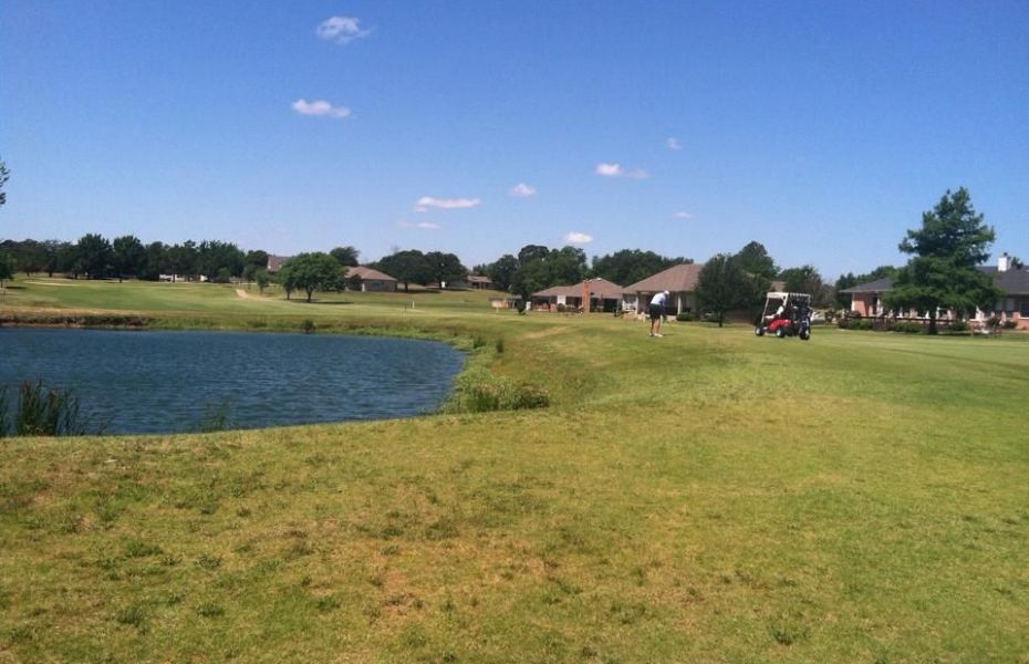 Lake Kiowa Country Club Perklee